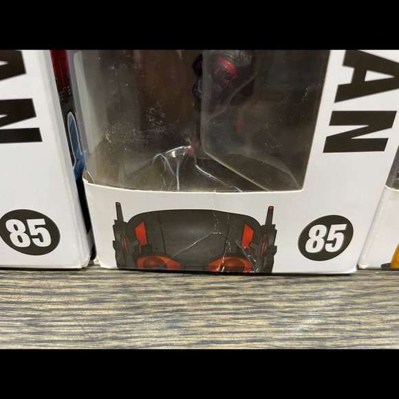 Funko POP! - Ant-man (2 variants) & Yellowjacket - Picture 3 of 5